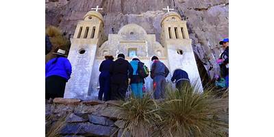 24375 SANTUARIO DE PUMAHUIRI