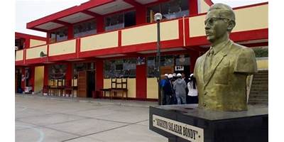 AUGUSTO SALAZAR BONDY