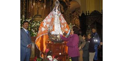 2033 VIRGEN DE LA PUERTA