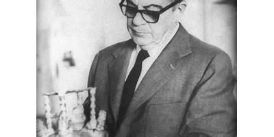 82157 RAFAEL LARCO HOYLE