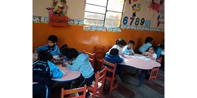 MARIA AMIGA DE LOS NIÑOS