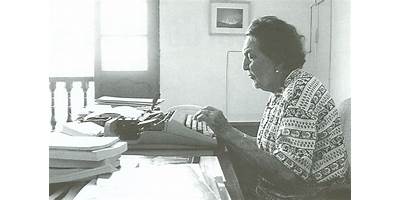 MARIA ROSTWOROWSKI TOVAR