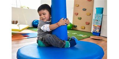 NEW WORLD MONTESSORI