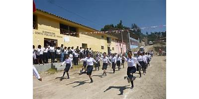 LOS HEROES DEL PERU