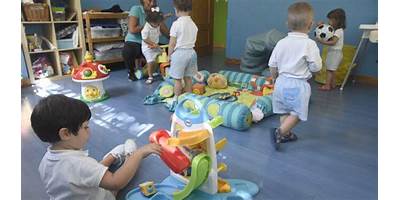 NIÑOS JUGANDO