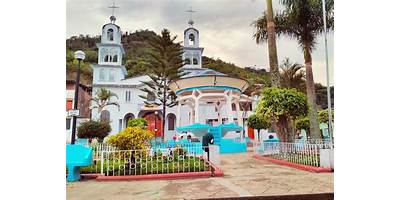 PLAYA HERMOSA CAPILLA