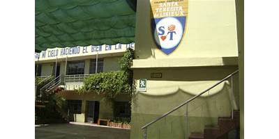 SANTA TERESITA