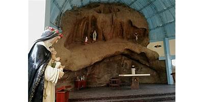 15 VIRGEN DE LOURDES