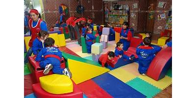 HAPPY KIDS GARDEN